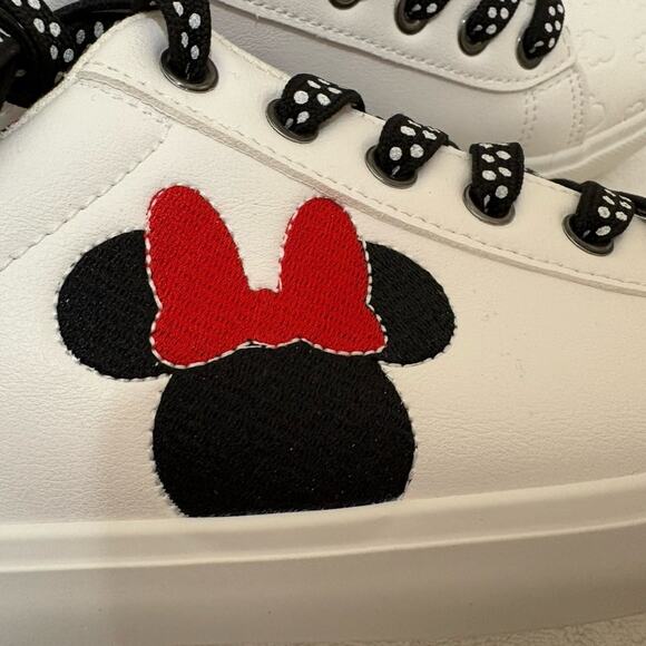 Minnie Mouse Sneakers- Women’s Size 8 - Picture 7 of 9
